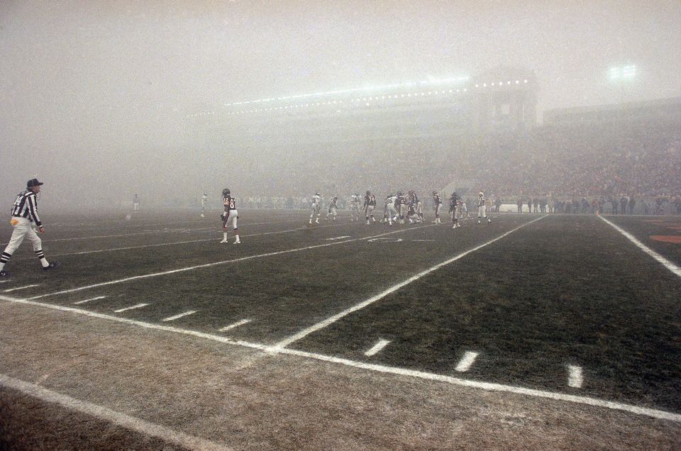 Today in Pro Football History: 1988: Bears Defeat Eagles in “Fog Bowl”