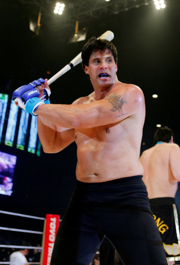 Jose Canseco Loses Fight To 60-Year-Old Gary Hogan