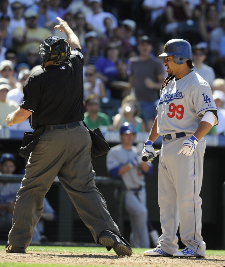 Dodgers' Ramirez leaves after getting hit by pitch