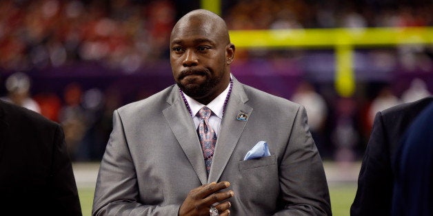 NEW ORLEANS, LA - FEBRUARY 03: Pro Football Hall of Famer Class of 2013 Warren Sapp stands on the field during Super Bowl XLVII between the Baltimore Ravens and the San Francisco 49ers at the Mercedes-Benz Superdome on February 3, 2013 in New Orleans, Louisiana. (Photo by Chris Graythen/Getty Images)