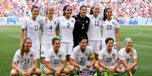 HARRISON, NJ - MAY 30: The United States team poses for a team picture before the match against the South Korea during an international friendly match at Red Bull Arena on May 30, 2015 in Harrison, New Jersey. (Photo by Elsa/Getty Images)