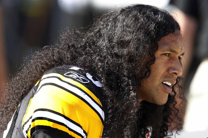 WATCH: Patrick Mahomes, Troy Polamalu's new Head & Shoulders TV ad