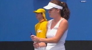 Tennis Racket Explodes Agnieszka Radwanska's Tennis Racket Explodes During Australian Open ...