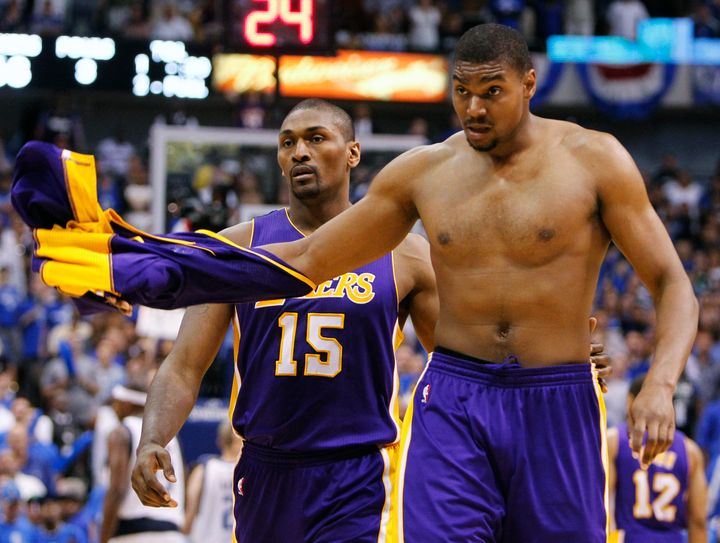 Andrew Bynum Out Indefinitely With Injuries to Both Knees