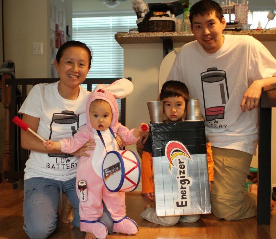 family costumes with newborn