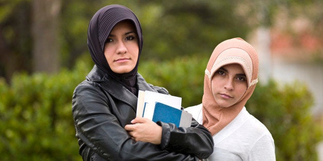 Muslim students teenage girls