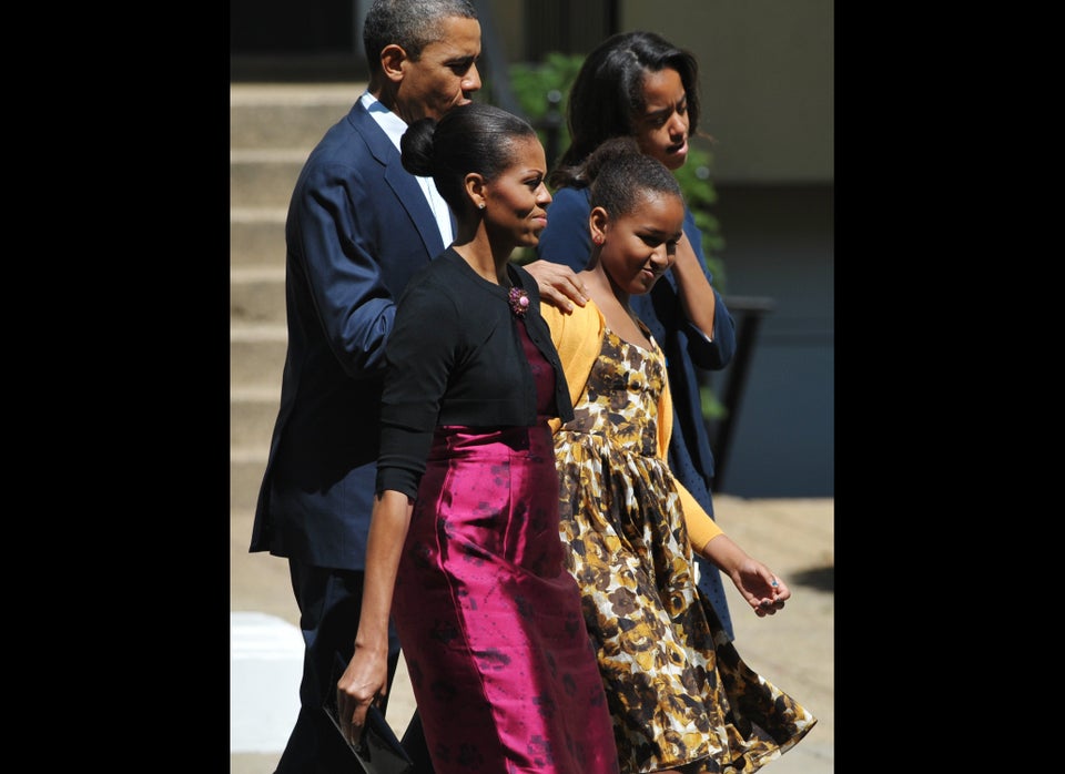 Obamas Walk To Easter Service