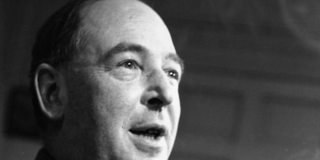 25th November 1950: British writer C S Lewis (Clive Staples Lewis, 1898 - 1963), a Fellow and Tutor of Magdalen College, Oxford. Original Publication: Picture Post - 5159 - Eternal Oxford - pub. 1950 (Photo by John Chillingworth/Picture Post/Getty Images)