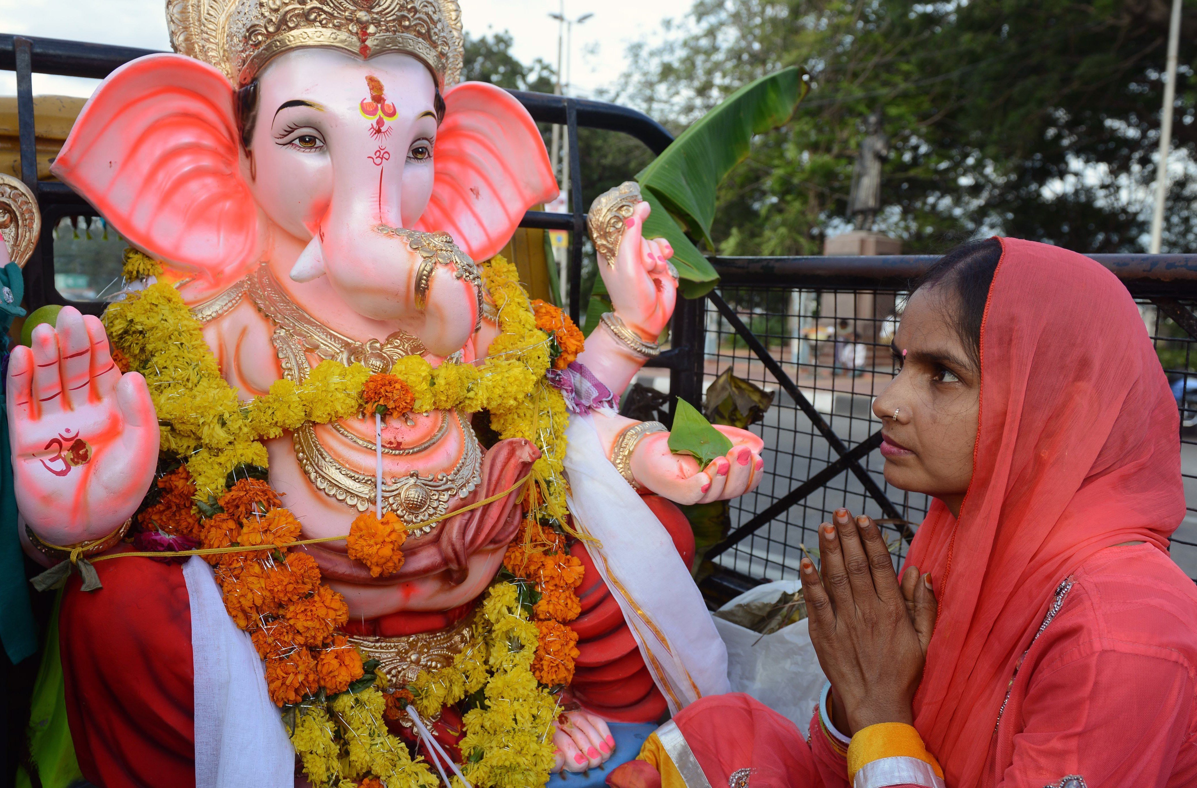 ganesh festival india 2014