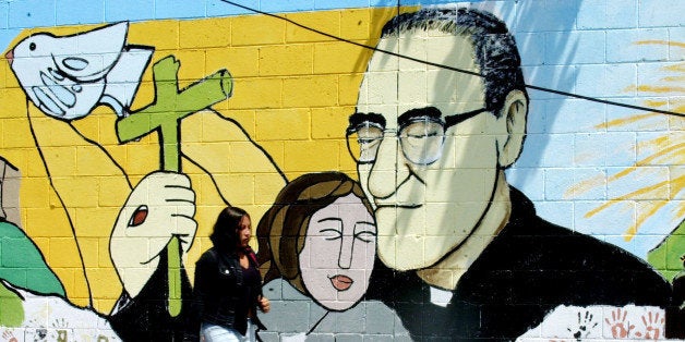 Óscar Romero, Luther és a felszabadítás teológiája