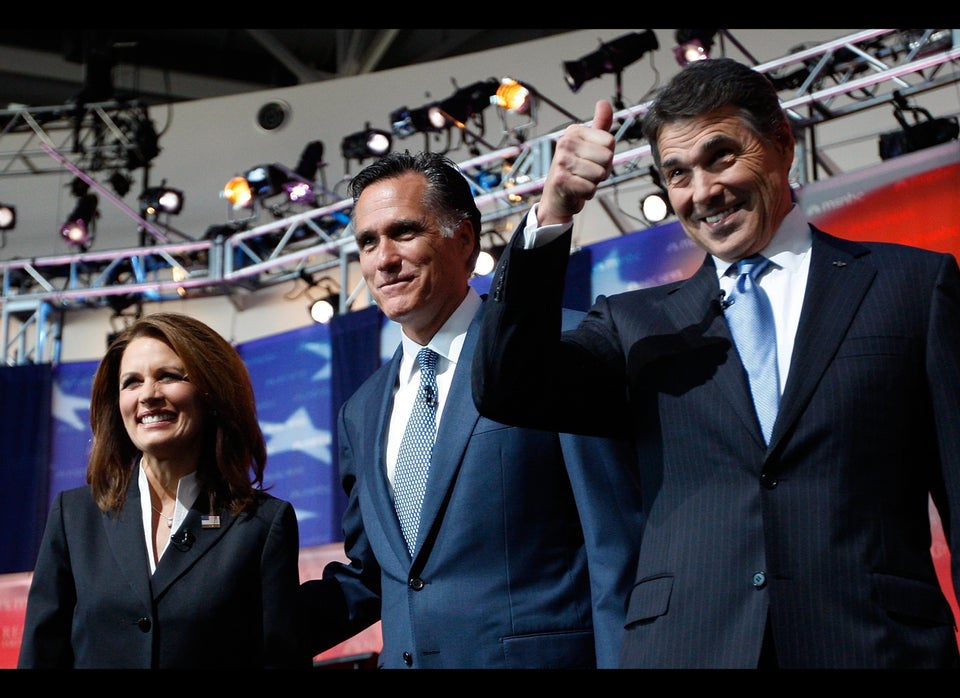 Bachmann, Perry Gaining: 8/17