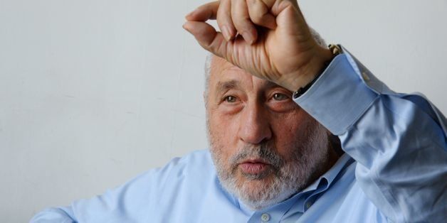 Nobel prize-winning US economist Joseph Stiglitz poses during an interview in Paris on September 13, 2016. / AFP / ERIC PIERMONT (Photo credit should read ERIC PIERMONT/AFP/Getty Images)
