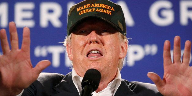 Republican presidential nominee Donald Trump holds a campaign event in Pensacola, Florida U.S. November 2, 2016. REUTERS/Carlo Allegri