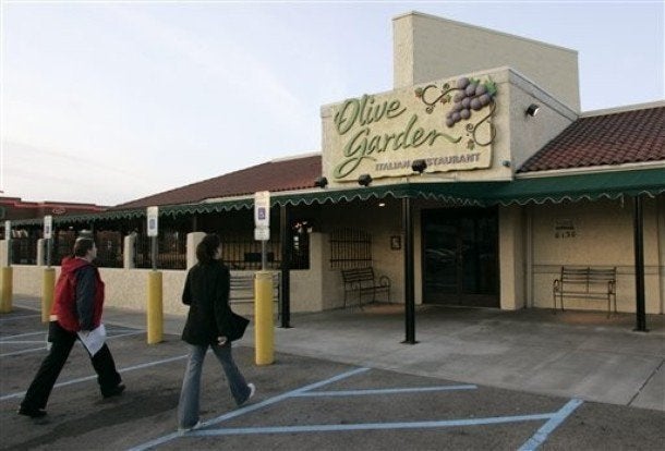 Olive Garden Will Allegedly Sell You “Anything That's Not Nailed Down to  Wall”