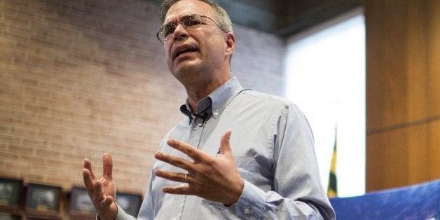 UNITED STATES AUGUST 6: Rep. Andy Harris, R-Md., holds his town hall meeting with Hartford County residents in Bel Air, Md., on Tuesday, Aug. 6, 2013. (Photo by Bill Clark/Getty Images)