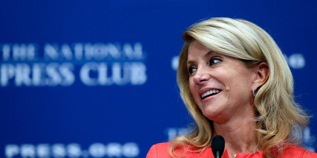 WASHINGTON, DC - AUGUST 05: Texas State Sen. Wendy David (D) speaks at the National Press Club August 5, 2013 in Washington, DC. Davis, who entered the national spotlight after holding a filibuster on a Texas abortion bill, spoke on the political climate in Texas and Washington during her remarks. (Photo by Win McNamee/Getty Images)