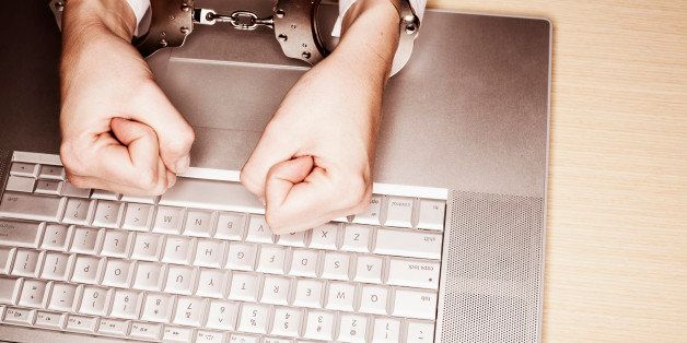 Outlaw Porn - Virginia House Of Delegates Votes To Outlaw 'Revenge Porn' | HuffPost  Latest News