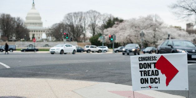 UNITED STATES Ð MARCH 30: DC Vote, which advocates for DC voting rights and statehood,has placed yard signs around Capitol Hill reading 'Congress: Don't Tread on DC'. This sign is at the corner of North Capitol and Louisiana Ave. (Photo By Bill Clark/Roll Call)