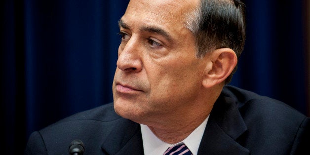 Representative Darrell Issa, a Republican from California, chairs a House Oversight and Government Reform Committee hearing in Washington, D.C., U.S., on Wednesday, Nov. 13, 2013. Republican lawmakers criticized potential security flaws in the U.S. health exchanges as Obama administration officials said they have made protecting customer privacy a top priority in their efforts to fix the website. Photographer: Pete Marovich/Bloomberg via Getty Images 