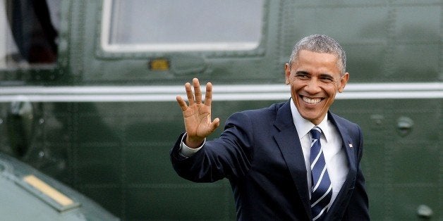 WASHINGTON, DC - APRIL 15: President Barack Obama returns to the White House April 15, 2015 in Washington, DC. Obama is returning after traveling to Charlotte, North Carolina. (Photo by Olivier Douliery-Pool/Getty Images)