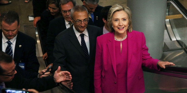 WASHINGTON, DC - JULY 14: Democratic U.S. presidential hopeful and former U.S. Secretary of State Hillary Clinton rides anÃescalator betweenÃmeetings at the US Capitol July 14, 2015 on Capitol Hill in Washington, DC. Clinton is spending the day visiting with CongressionalÃDemocrats.Ã (Photo by Mark Wilson/Getty Images)