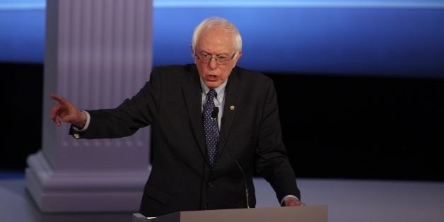 US Democratic presidential candidate Bernie Sanders participates in the PBS NewsHour Presidential Primary Debate with Hillary Clinton in Milwaukee, Wisconsin on February 11, 2016. / AFP / Tasos Katopodis (Photo credit should read TASOS KATOPODIS/AFP/Getty Images)