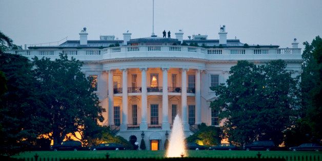Nighttime view of the White House, Washington D.C.