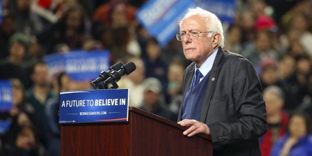 Democratic U.S. presidential candidate Bernie Sanders holds a rally at Safeco Field in Seattle, Washington March 25, 2016. REUTERS/David Ryder 