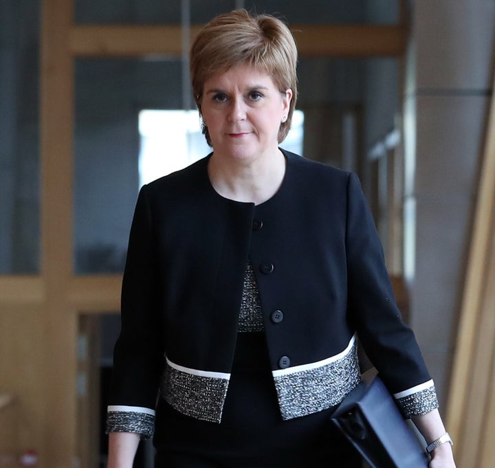 Nicola Sturgeon says her MPs would back a re-run of the Brexit referendum.