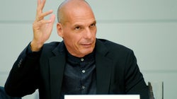 Βαρουφάκης: Ματέο Σαλβίνι, θα με βρίσκεις μπροστά σου παντού!