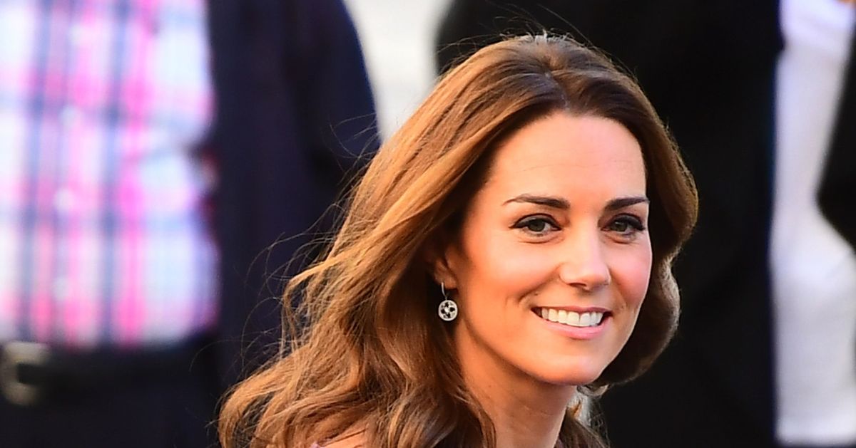 The Duchess of Cambridge Recycles A Very Familiar Look | HuffPost Life