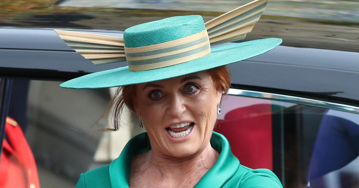 Sarah Ferguson’s Harry PotterThemed Royal Wedding Hat Is A Hilarious