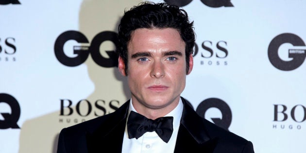 Richard Madden pourrait incarner le prochain James Bond — RUMEURS Richard Madden pourrait incarner le prochain James Bond — RUMEURS