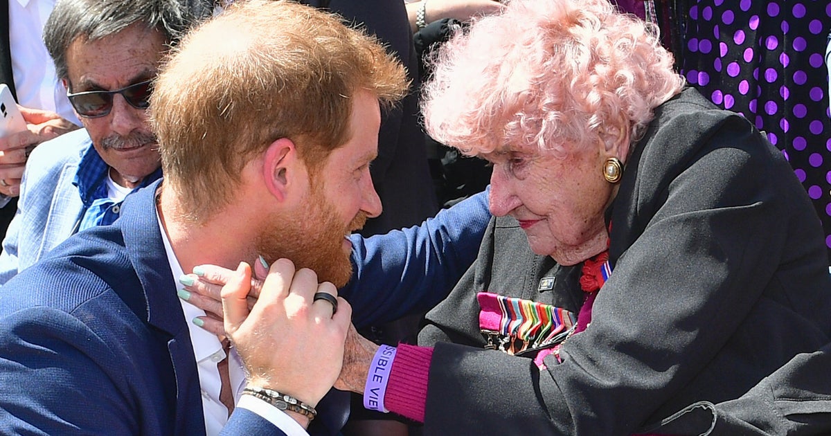 Prince Harry Reunited With 98-Year-Old War Widow In Sydney | HuffPost ...