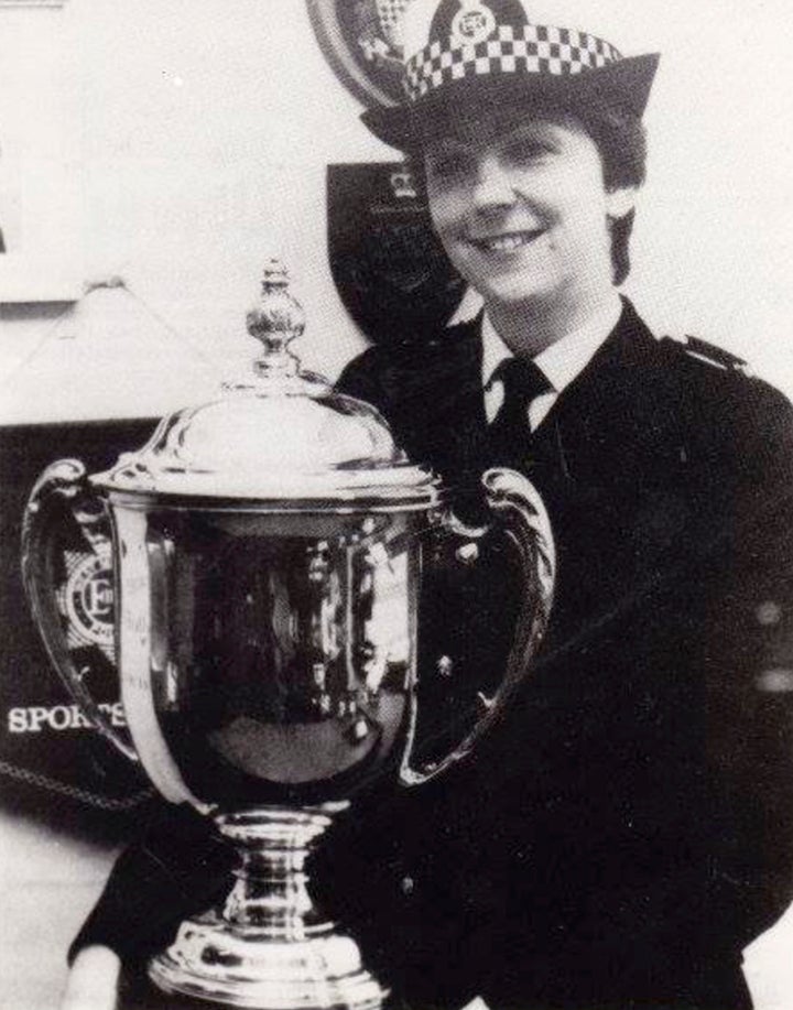<strong>The former policewoman desperately clawed through brickwork and plaster in an effort to free herself </strong>