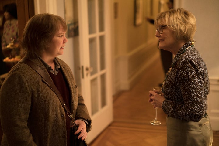 Melissa McCarthy as Lee Israel and Jane Curtin as Marjorie, Israel's agent, in 