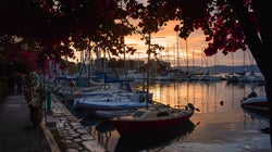 «Ερωτευτήκαμε το νησί, τις εκπληκτικές τοποθεσίες». Ποια η ξένη σειρά που γυρίζεται στην Κέρκυρα