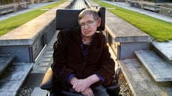 Σε πλειστηριασμό τα αγαπημένα αντικείμενα του Στίβεν Χόκινγκ