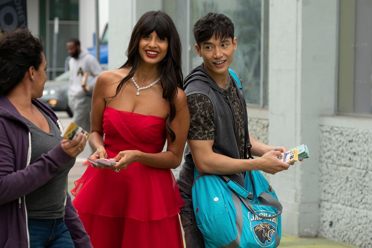 Jameela Jamil and Manny Jacinto in "The Good Place."