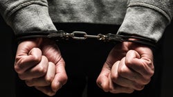 Σύλληψη γνωστού εφοπλιστή και του γιου του στην Τρούμπα