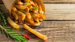 Η ανακάλυψη της τηγανητής πατάτας, η σχέση των Αρχαίων Αιγύπτιων με τα κρουασάν και άλλες 5 ιστορίες φαγητού