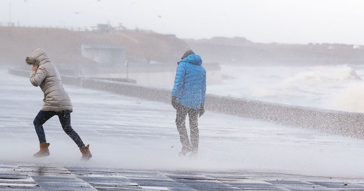 uk-weather-cold-front-to-swallow-up-mild-temperatures-from-tomorrow