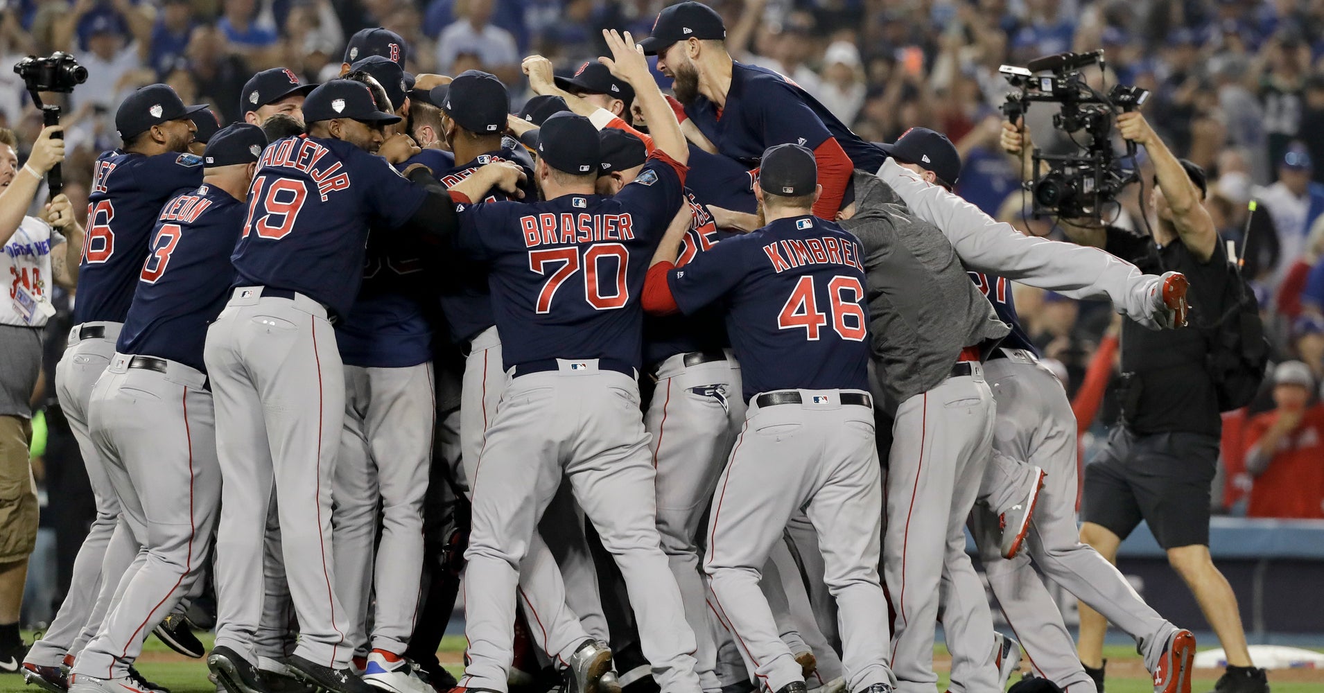 Red Sox Savagely Mock Yankees In World Series Locker Room ...