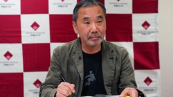 Γιατί ο Μουρακάμι κάνει δωρεά το αρχείο και τη δισκοθήκη του