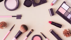 Δείτε τη λίστα με τα 74 καλλυντικά που ανακαλεί ο ΕΟΦ