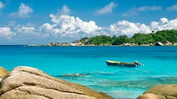 Άνδρας στη Νέα Ζηλανδία «ψάρεψε» ένα μωρό 18 μηνών από τον ωκεανό