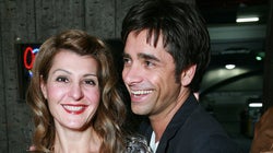 Νια Βαρντάλος και Τζον Στάμος ξεκινούν καμπάνια για το πυρόπληκτο Λύρειο Ορφανοτροφείο