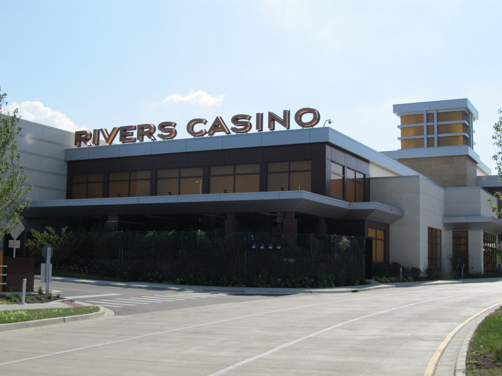 where is des plains river casino