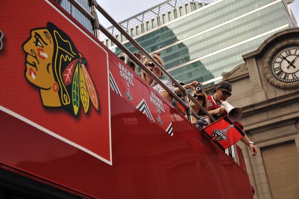 Jun 11, 2010 - Chicago, Illinois, U.S. - Fan carries fake Stanley cup on  Wacker Drive. Parade on Michigan Avenue to celebrate the Stanley Cup 2010  championship win of the Chicago Blackhawks