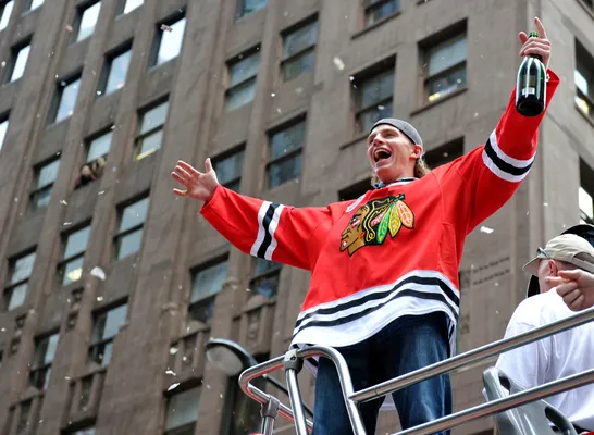 Jun 11, 2010 - Chicago, Illinois, U.S. - Fan carries fake Stanley cup on  Wacker Drive. Parade on Michigan Avenue to celebrate the Stanley Cup 2010  championship win of the Chicago Blackhawks